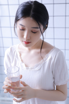 丰满的继母hd电影