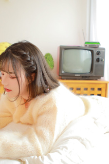 两人一上一下打扑克视频